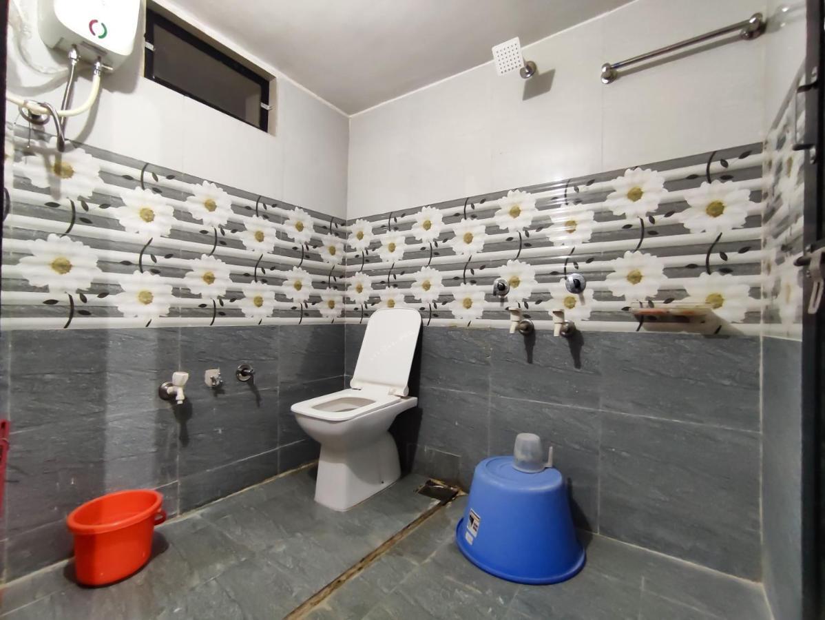 Krishna Homestay Garudeshwar Εξωτερικό φωτογραφία